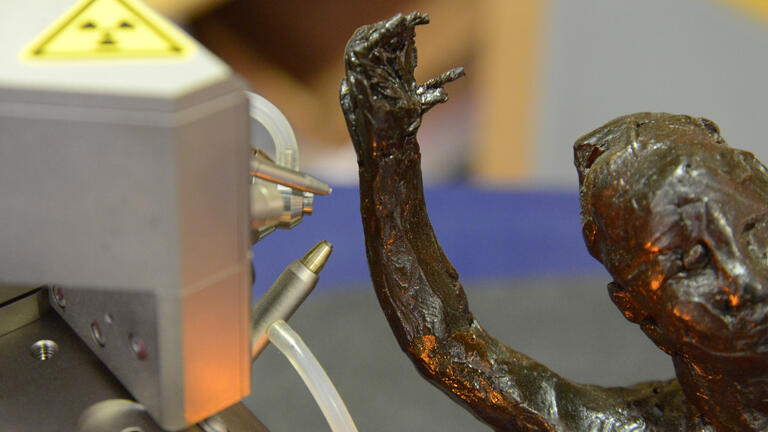 XRF analysis of Degas sculpture